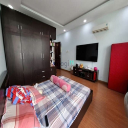 Nhà ở đường Hồng Lạc Phường 10 Tân Bình 4.3m nở hậu dài 22m giá 9.5 tỷ