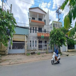 Nhà Xưởng 2000m2 MT Xuân Thới Thượng,Xe Cont đỗ ngày đêm giá tl