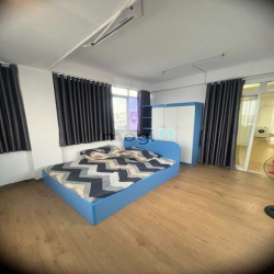 Penthouse 2PN trung tâm quận TB giá tốt