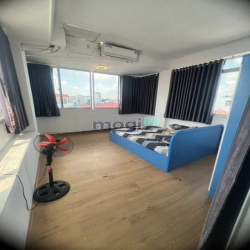 Penthouse 2PN trung tâm quận TB giá tốt