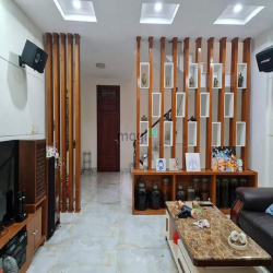 Siêu phẩm 4 tầng MT đường D1, 5Mx18.5M, tặng NT, Phú Mỹ, Quận 7 - 93M2