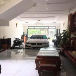 Siêu phẩm 4 tầng MT đường D1, 5Mx18.5M, tặng NT, Phú Mỹ, Quận 7 - 93M2