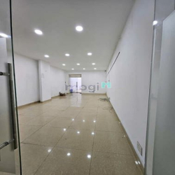 Bán nhà Mặt tiền Lý Thánh Tông DT 4.2x26m, 3 tấm đúc