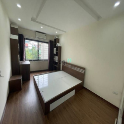 Bán Nhà 5 Tầng x 35m2, Phố Cổ Linh - Ngọc Trì Đầy Đủ Nội Thất 4.15 tỷ