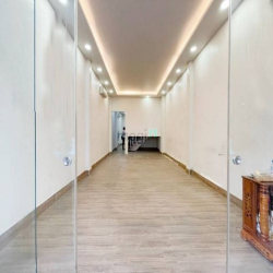 Cho thuê nhà hẻm 6m, 413/8 Lê Văn Sỹ Quận 3, DT: 4m x 21,2m 2 lầu