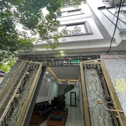 Bán Nhà 5 Tầng x 35m2, Phố Cổ Linh - Ngọc Trì Đầy Đủ Nội Thất 4.15 tỷ