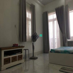 Bán căn A.D.Vương P.16 Q8, Dt 72m2, giá 3ty950, sổ sẵn