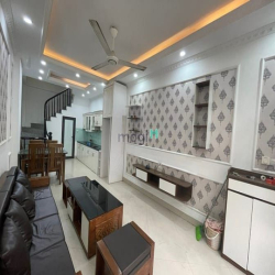 Bán Nhà 5 Tầng x 35m2, Phố Cổ Linh - Ngọc Trì Đầy Đủ Nội Thất 4.15 tỷ