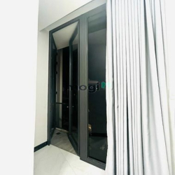 Studio gần Lotte - gần chợ, 5p để đi TDT, Rmit, mất 7p qua quận 1, 4