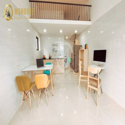 Cho thuê căn hộ gác ban công 40m2 máy giặt riêng  gần ngã 4 Bảy Hiền