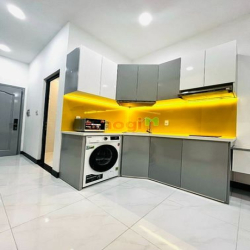 Studio gần Lotte - gần chợ, 5p để đi TDT, Rmit, mất 7p qua quận 1, 4