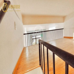 Cho thuê căn hộ gác ban công 40m2 máy giặt riêng  gần ngã 4 Bảy Hiền