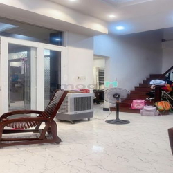 Biệt thự MT khu Tên Lửa 120m2 ngang 10m nở hậu 4 tầng, giá 12.9 tỷ TL