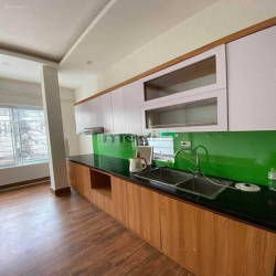 Cho thuê nhà riêng ngõ 67 Văn Cao, dt 35 m2 x 5 tầng, 3pn, 1pk, 1 bếp