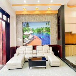 NHÀ NGỘP bán gấp 220 Nguyễn Xí,P26,Bình Thạnh, 99m2, 5tỷ 2,sổ sạch
