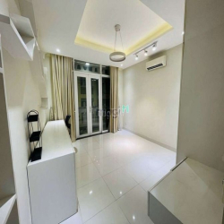 Cho thuê MT Đ. Hoa Lan, Q. PN - 4*16m - 5 Tầng ST ngay Phan Xích Long