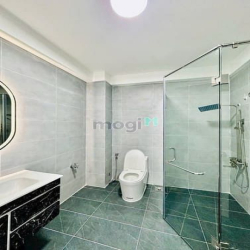 Sát hẻm xe hơi HUỲNH VĂN BÁNH 36M2, nở hậu, 4 tầng - 4PN, nhỉnh 7 tỷ