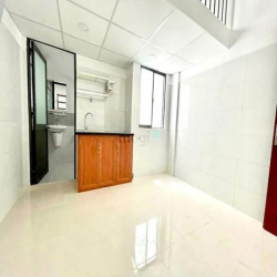 Phòng trọ P15 Tân Bình mới xây có ban công giá ưu đãi dành cho SV