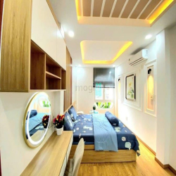 Nhà Đẹp Quận Phú Nhuận, 36m2(3x12) - 3PN 4WC, 4 Lầu, Sổ Đẹp, Giá Mềm.