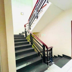 Bán nhà rẻ đẹp đúc 3 lầu sau mặt tiền (4,5x13) 477/4/6 PHẠM VĂN CHIÊU
