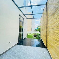 Song Lập Lucasta Villa Khang Điền - Full Nội Thất - Đường 20m Rộng