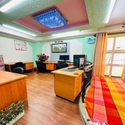 Bán nhà giá Nguyễn Văn Thương cực tốt 6.1 tỷ, hẻm xe tải, 5 tầng BT