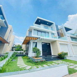 Song Lập Lucasta Villa Khang Điền - Full Nội Thất - Đường 20m Rộng