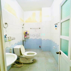 Bán nhà rẻ đẹp đúc 3 lầu sau mặt tiền (4,5x13) 477/4/6 PHẠM VĂN CHIÊU