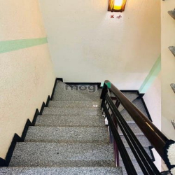 Bán nhà giá Nguyễn Văn Thương cực tốt 6.1 tỷ, hẻm xe tải, 5 tầng BT
