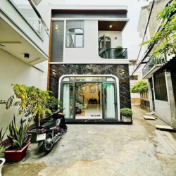 NHÀ XINH HXH đ.Huỳnh Văn Bánh , p.11 , q.Phú Nhuận 45.5m2/2tỷ850 SHR
