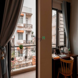 Căn hộ full nội thất mặt tiền đường Hoàng Diệu quận 4