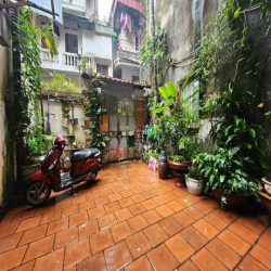 Vài phút tới Hồ Gươm,bán đất tặng BT đường Hồng Hà,Hoàn Kiếm,170m,23tỷ