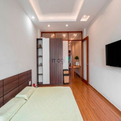 Căn hộ full nội thất mặt tiền đường Hoàng Diệu quận 4