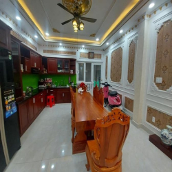 Biệt thự siêu đẹp! Trường Sa, Bình Thạnh cạnh Quận 1, 113m2 chỉ 23,99t
