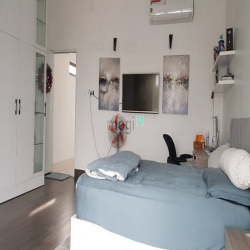 Mặt tiền kv Phan Văn Hớn, 26 CHDV, kiot KD, thang máy, DT 80tr.tháng