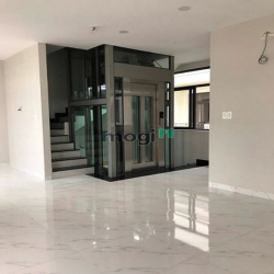 10 triệu cho 1 tầng nhà phố Vinhomes Quận 9  126m2