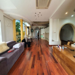 Văn phòng 110m2, 135m2 giá tốt đường 2 tháng 9