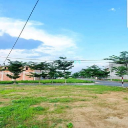 Bỏ ra 2tỷ2 sở hữu ngay đất 80m2 + sổ hồng Đ.Nguyễn Văn Quá, Quận 12