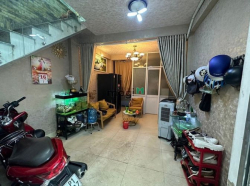 Nhà 4 tầng Tân Kỳ Tân Quý Tân Phú xe hơi vào nhà 2 tỷ nhỉnh.