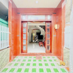 Bán nhà đẹp Quận 7, gần Coop Mart, Phú Mỹ Hưng, Giá tốt chỉ 4, xtỷ!