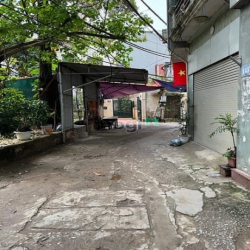 Bán Gấp Nhà **NGỌC THUỴ**, 37 M2, Sát Ô Tô, Giá Gần 5 Tỷ