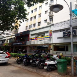 Mặt bằng shop đường Phạm Văn Nghị nằm ở khu trung tâm kinh doanh.