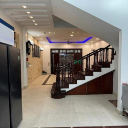 Bán nhà đẹp Lê Văn Lương, 60m2, 4 tầng, 10m ra ô tô tránh, 12 tỷ
