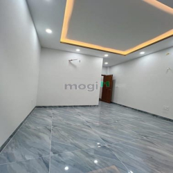 Nhà đẹp 4 Tầng, 65m2, Tỉnh Lộ 10 Giáp Tên lửa.