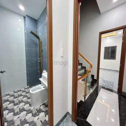 Nhà đẹp 4 Tầng, 65m2, Tỉnh Lộ 10 Giáp Tên lửa.