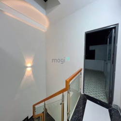 Nhà đẹp 4 Tầng, 65m2, Tỉnh Lộ 10 Giáp Tên lửa.