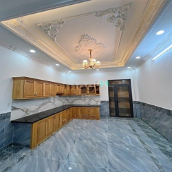 Nhà đẹp 4 Tầng, 65m2, Tỉnh Lộ 10 Giáp Tên lửa.
