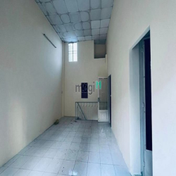Nhà đường Đình Phong Phú, Xe Hơi Vào Nhà, 54m2,Nở Hậu, 2 tầng, TNP B