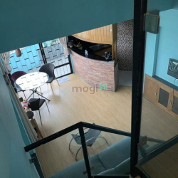 Căn hộ Penthouse có 1pn riêng full nội thất có ban công thoáng mát