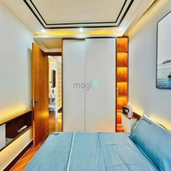 Bán nhà hẻm 5m Đường Số 14, P8, GV, 5.6 x 7m, 5 tầng, Giá: 5.8 tỷ TL